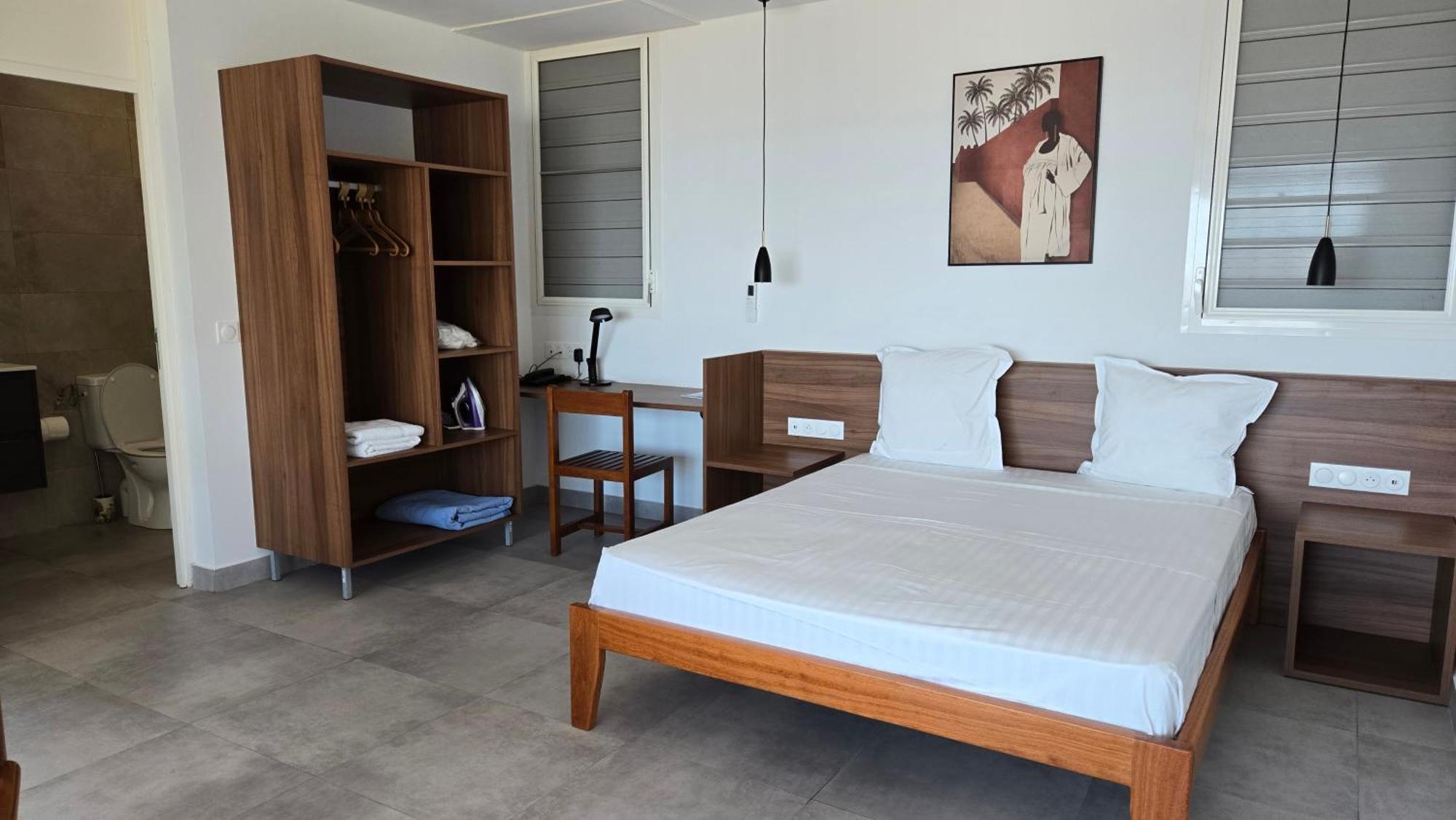 Hotel Des Roches Куру Екстериор снимка